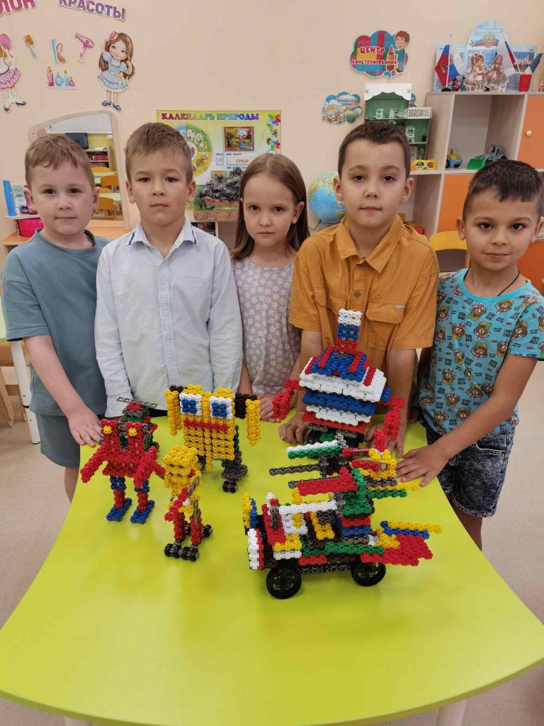 Фанкластик -конструктор на все времена