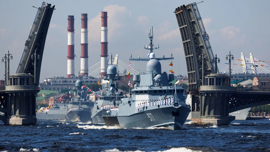 С Днем Военно-Морского Флота!